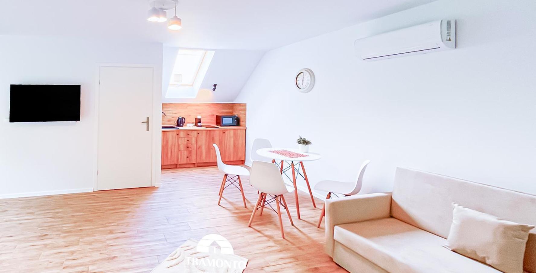 Tramonto Apartments Zator Przeciszow エクステリア 写真